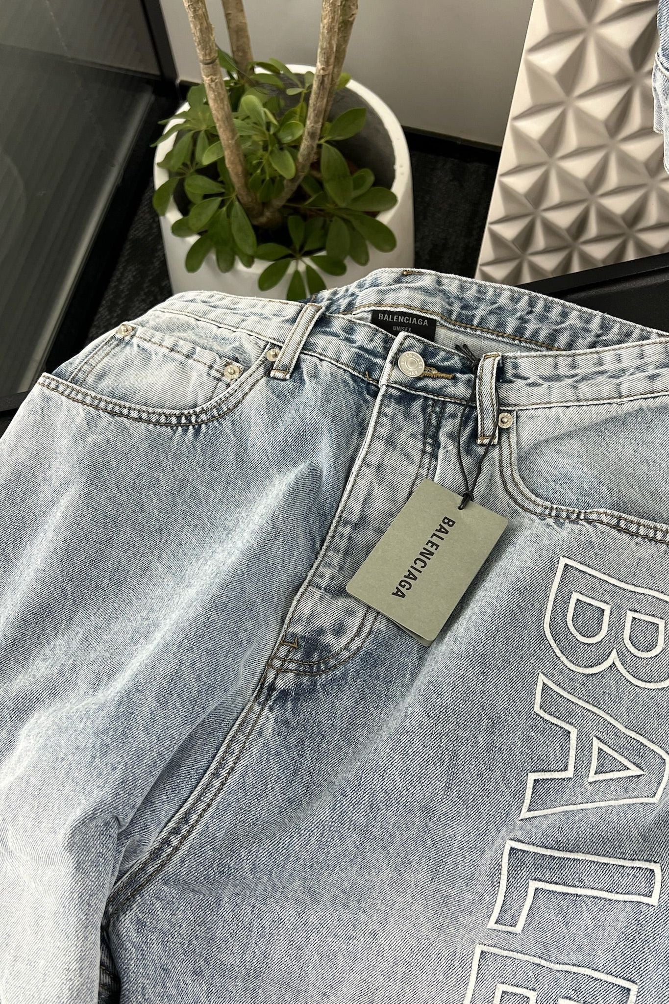 Women's High-Waisted Jeans
