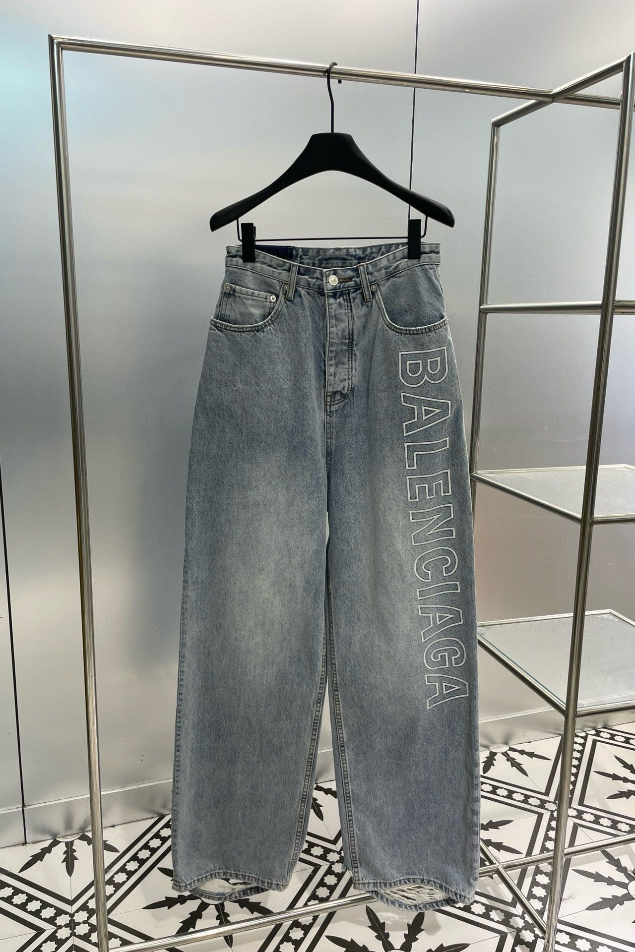 Women's High-Waisted Jeans