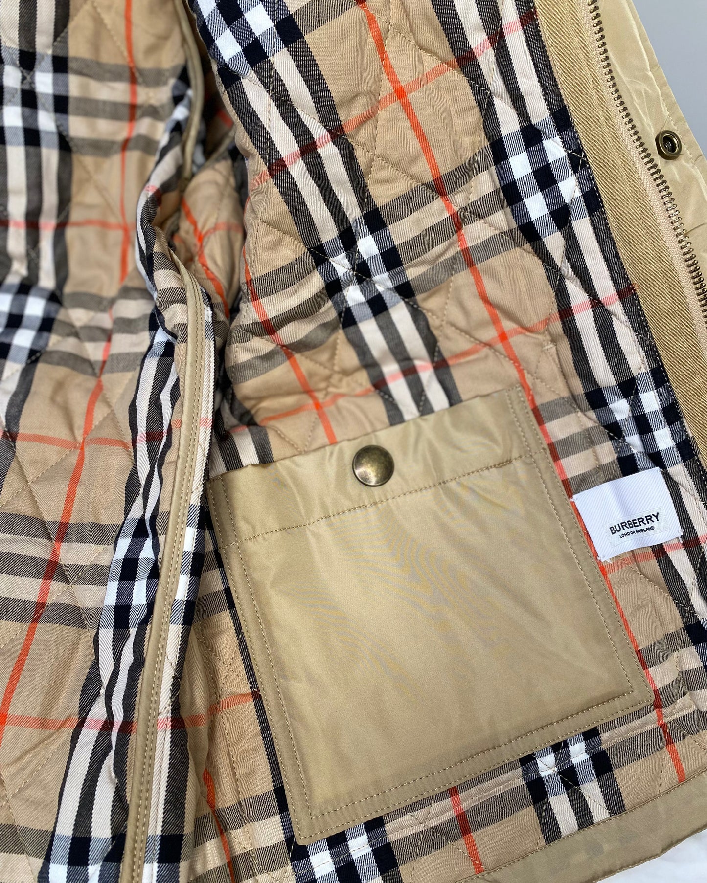 0726B-Cropped Nylon Jacket