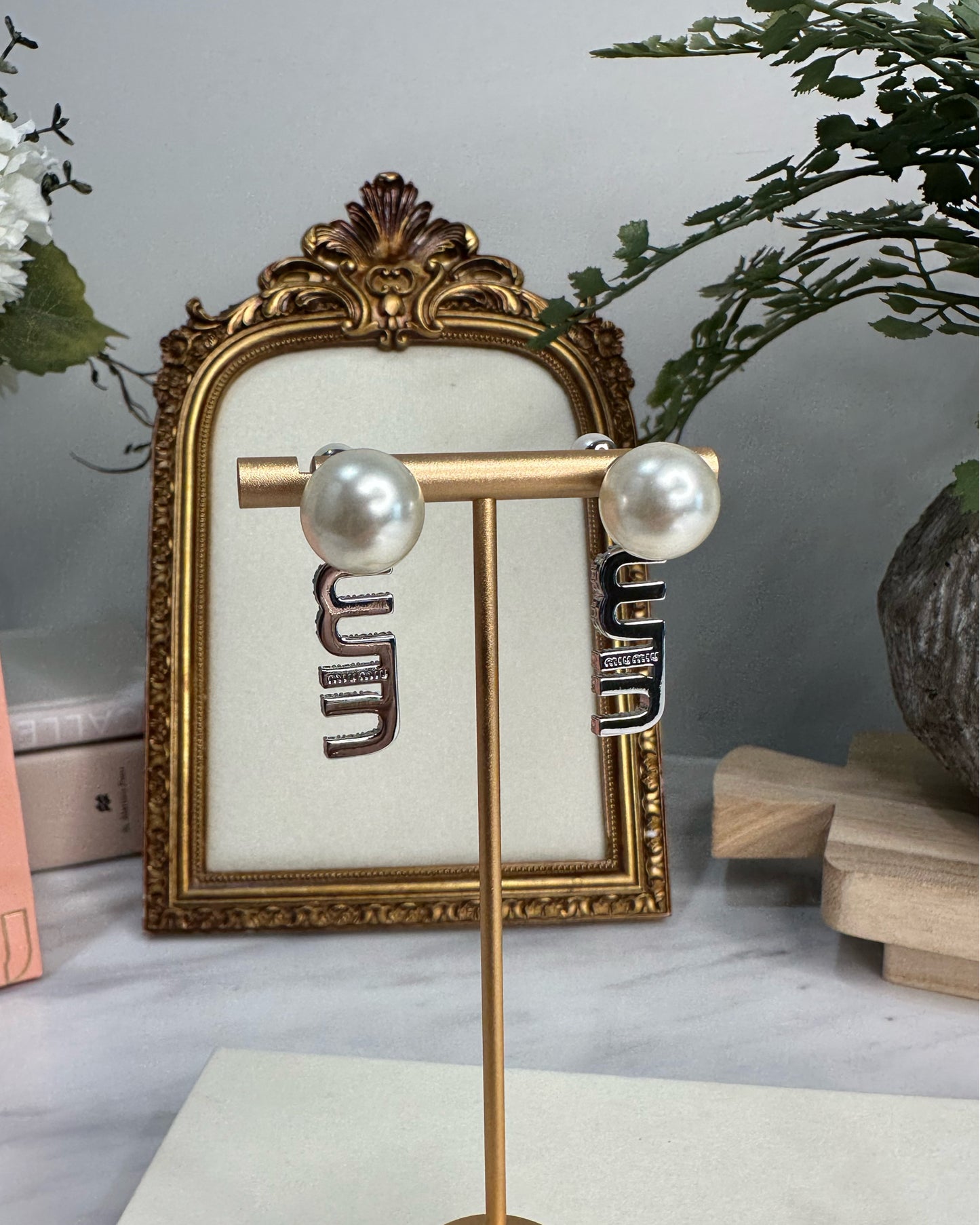 2426M-Metal Earrings