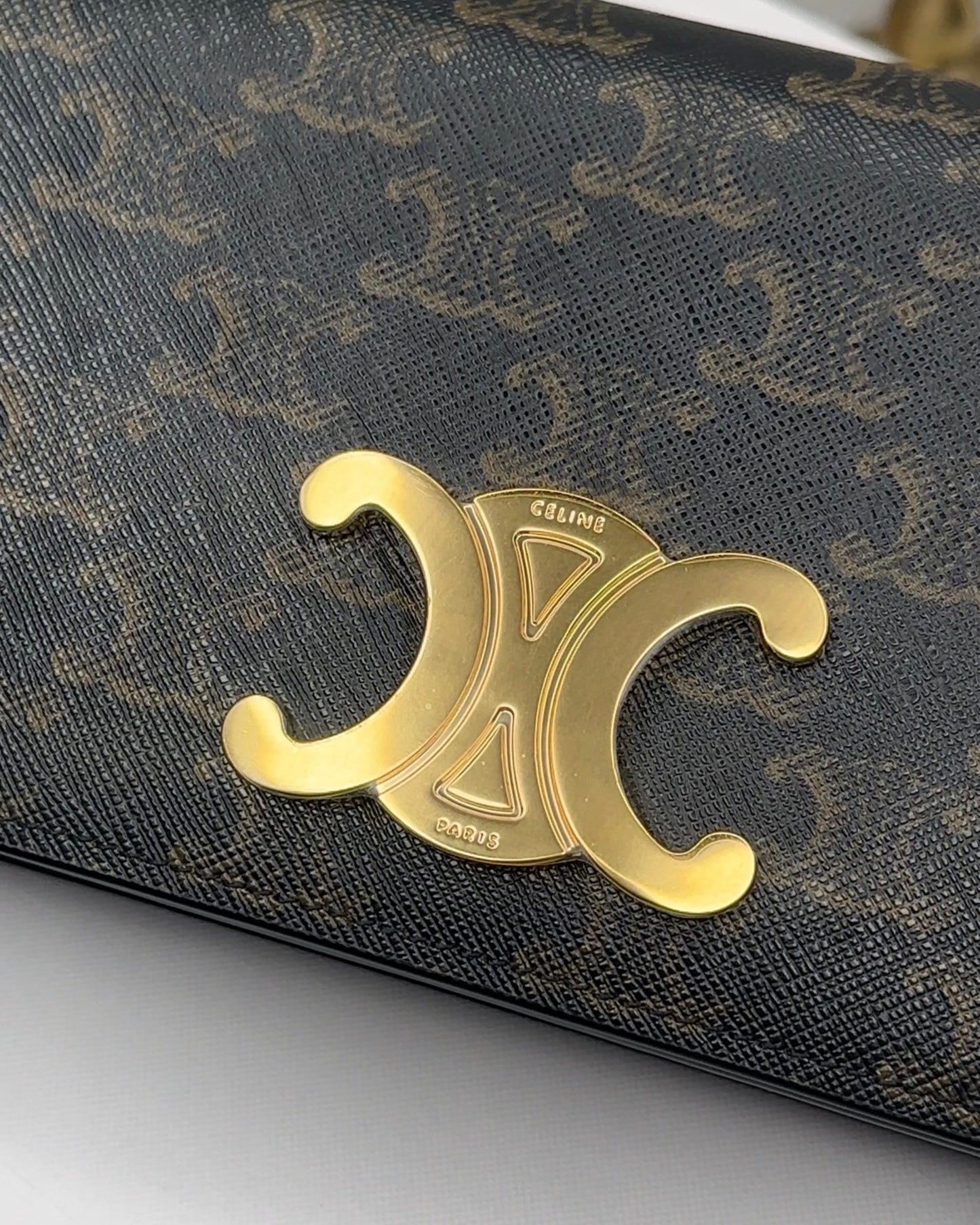 1726C-Multipochette Tan