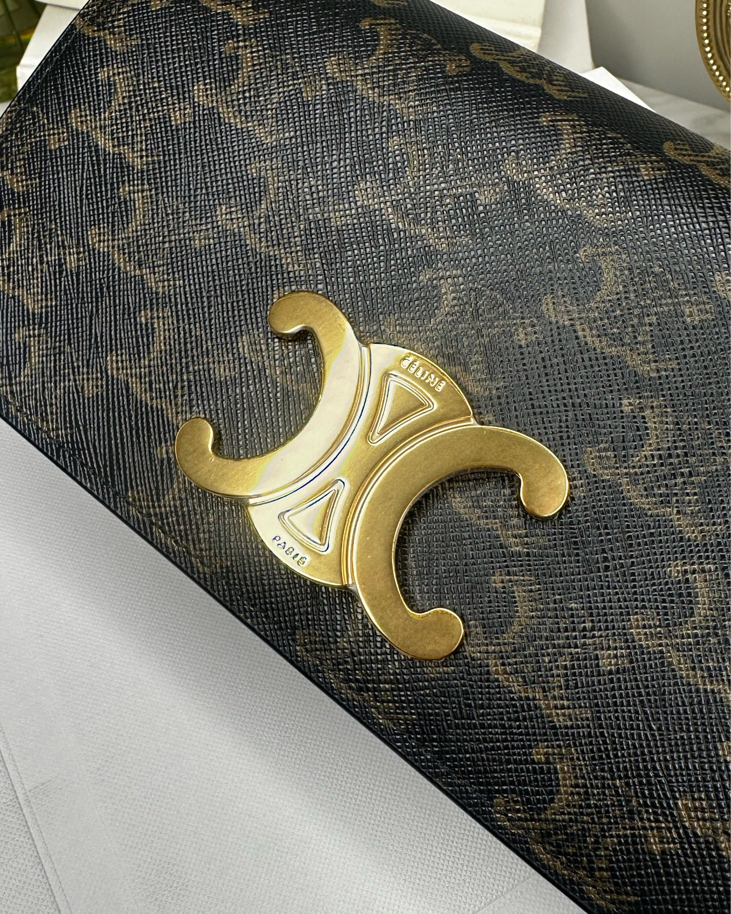 1726C-Multipochette Tan