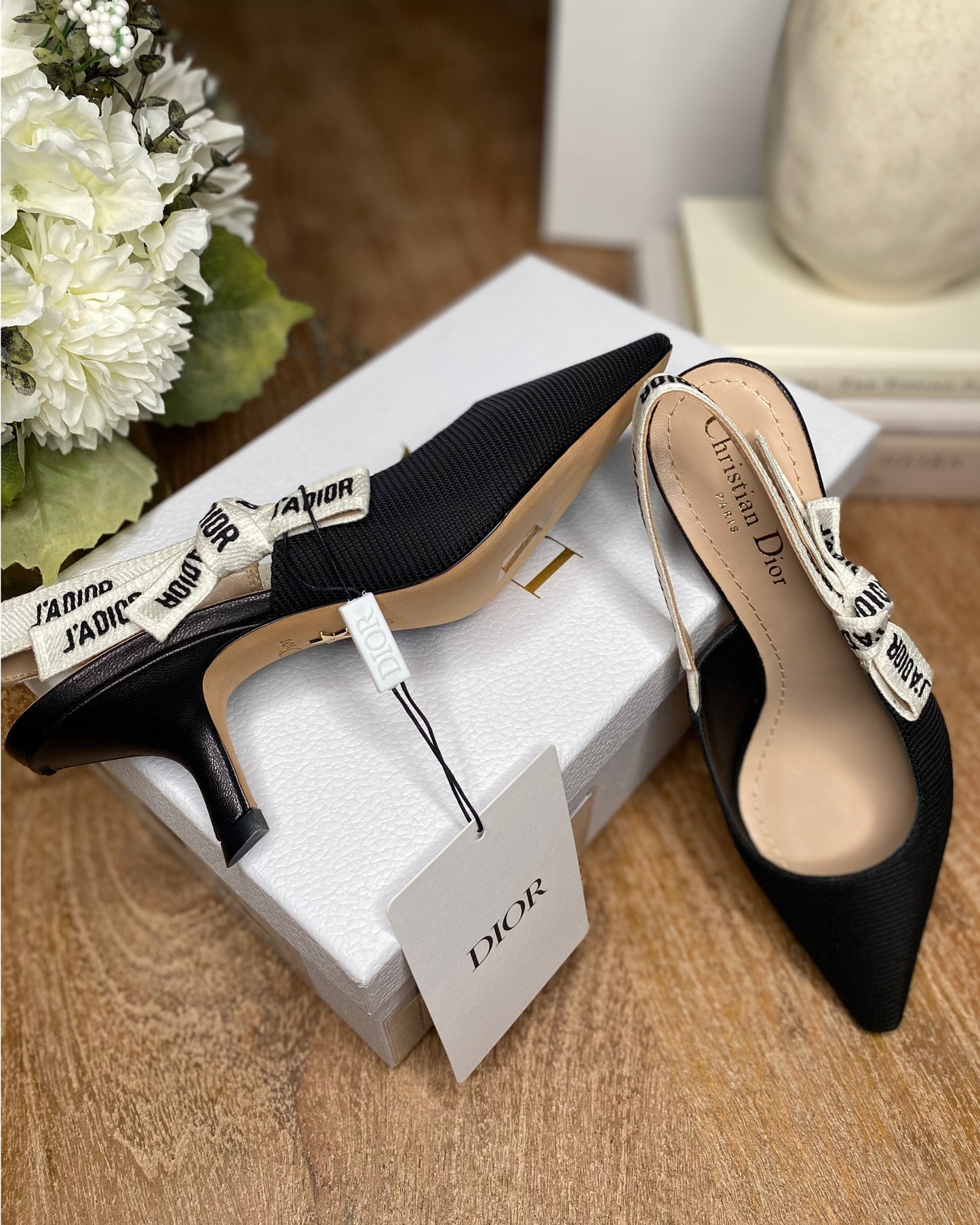 0426D-Slingback Pump