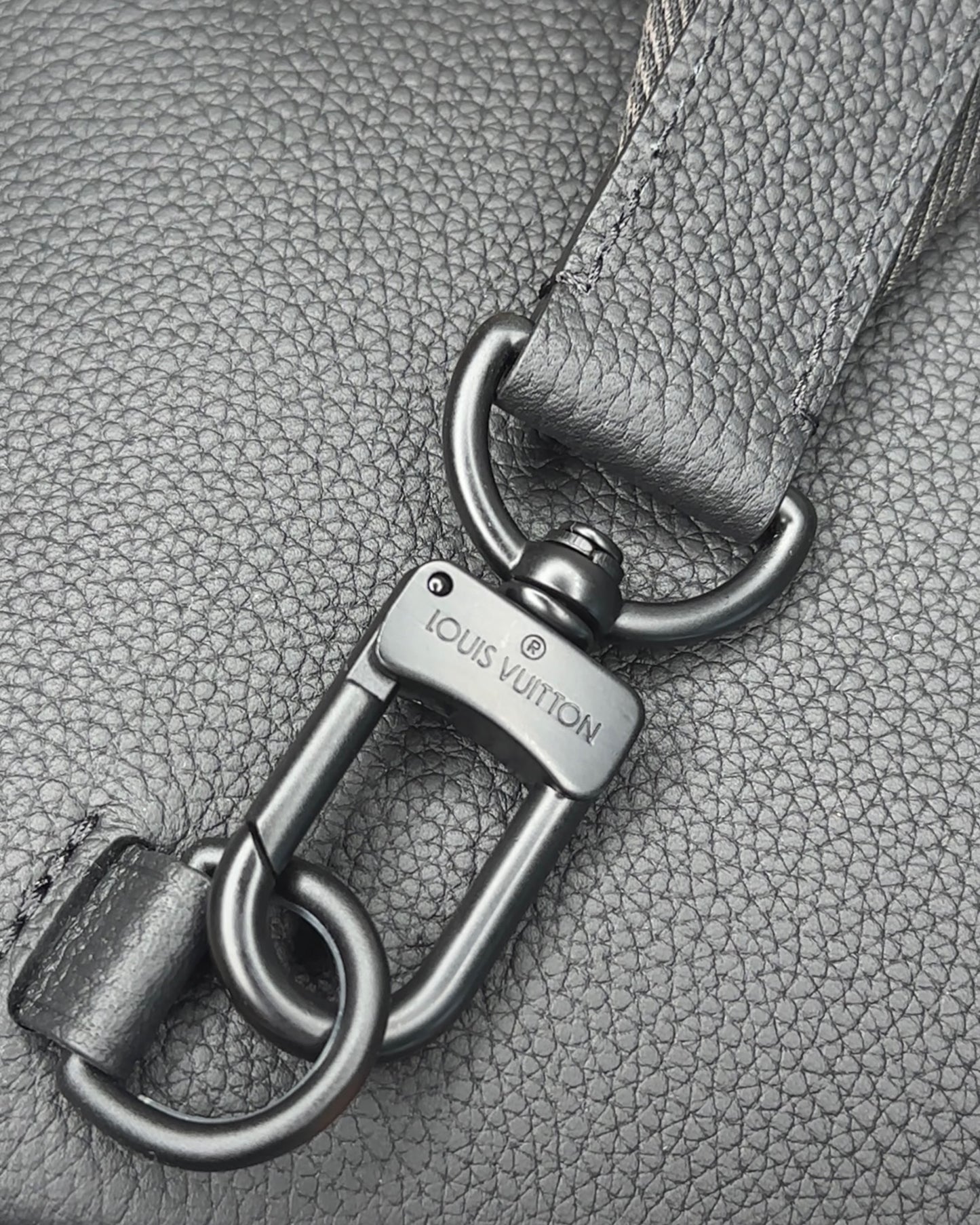 1626L-Black Slingbag